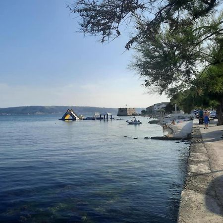 Apartment Drmic Kaštela Екстериор снимка