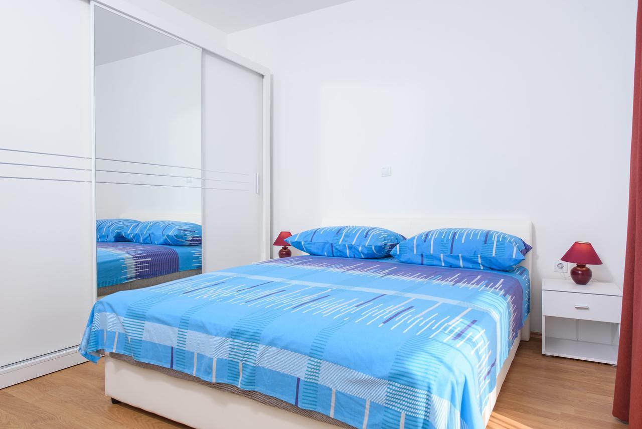 Apartment Drmic Kaštela Екстериор снимка