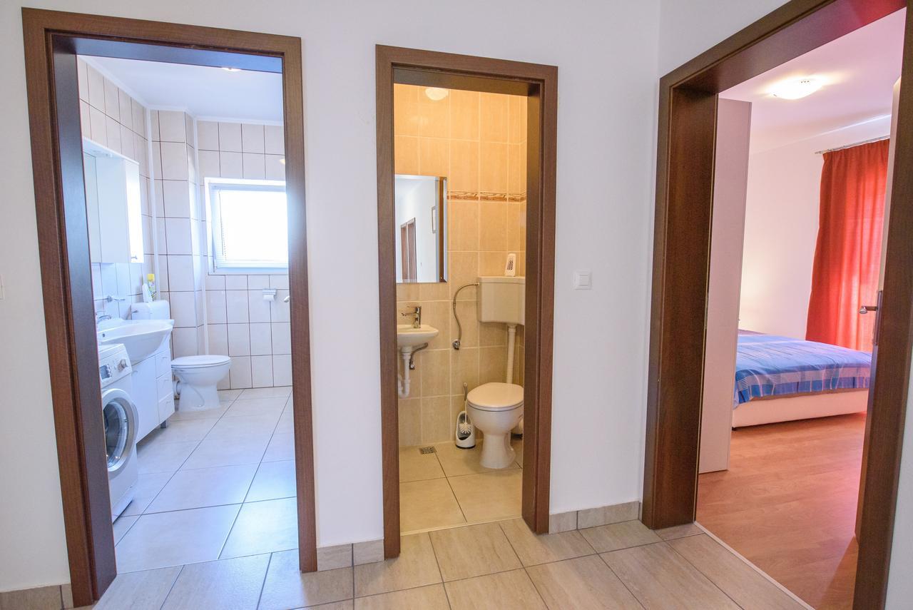 Apartment Drmic Kaštela Екстериор снимка