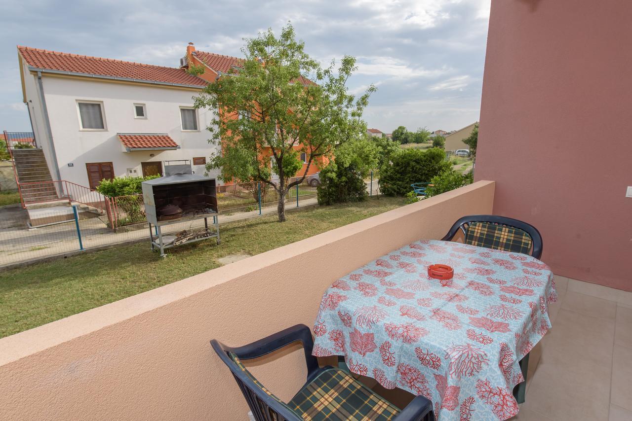 Apartment Drmic Kaštela Екстериор снимка